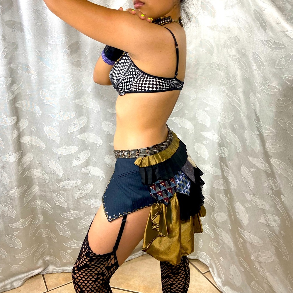 Xanadu Designs Bustle